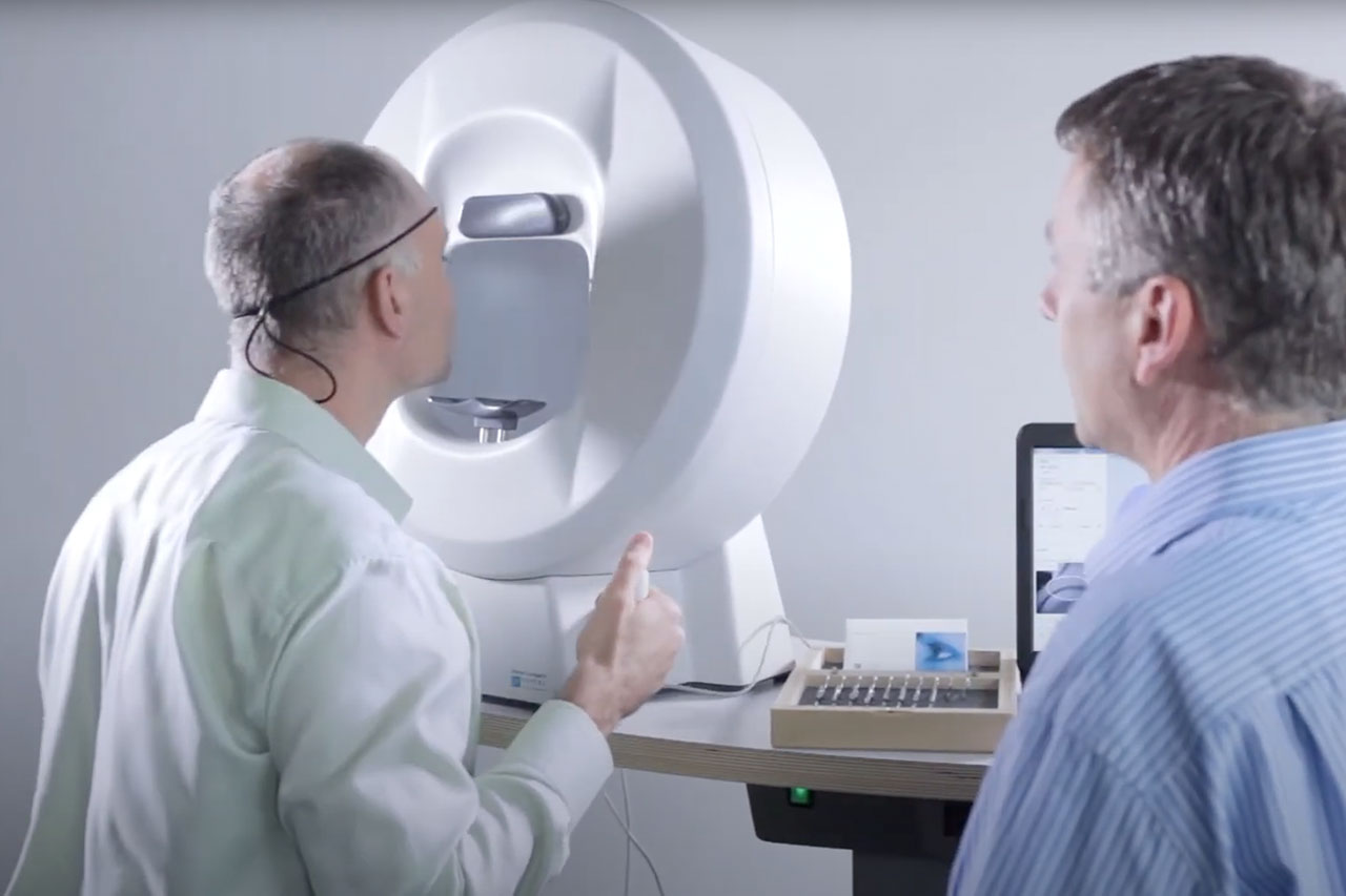 CGI-Animation / 3D – Die Firma Vistec hat ein Erklärvideo zu einem innovativen Sehtestgerät erstellen lassen. In dem ca. 4 minütigen Film wird anhand einer Visualisierung und einer Realaufnahme die Anwendung zu dem innovativen Gerät verdeutlicht.